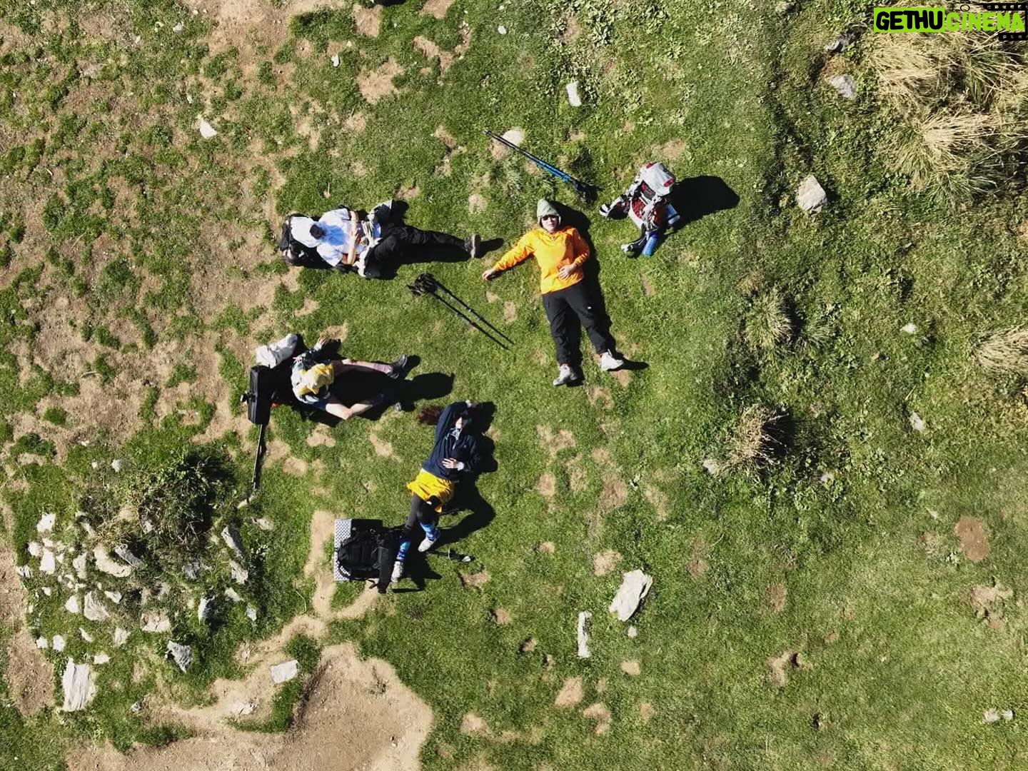 Ra Mi-ran Instagram - #텐트밖은유럽남프랑스 #tvn 드뎌 오늘저녁 다같이 함께 떠나보아요.! 2월18일 저녁 7시40분!! 매주 일요일 tvn 에서 만나요