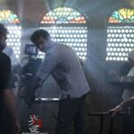 Rabeh Oskouie Instagram – .
فیلم کوتاه ” لباس عروسی ”
تهیه کننده و کارگردان : اشکان درویشی
@ashkan.darvishi
.
فیلمبرداری فیلم کوتاه «لباس عروسی» به نویسندگی سولماز اعتماد و تهیه‌کنندگی و کارگردانی اشکان درویشی در محله پامنار تهران به پایان رسید و فیلم‌ پس از  تدوین و صداگذاری برای حضور در جشنواره‌های بین‌المللی فیلم کوتاه در سراسر جهان و حضور در جشنواره‌های داخلی آماده می‌شود.

بعد از فیلم سینمایی «کن‌پامنار» و حضور موفق در اکران هنروتجربه و همچنین اجرای تئاتر پرمخاطب اسکرین شات در پردیس تئاتر شهرزاد، اشکان درویشی فیلم کوتاه «لباس عروسی» را مقابل دوربین بوده که به گفته خودش این فیلم‌کوتاه، یک قدم مانده به آغاز تولید فیلم سینمایی بعدی اشکان درویشی با نام «ایجنت» و با موضوع پشت پرده‌های فوتبال محسوب می‌شود.

فیلم کوتاه «لباس عروسی» بر اساس قصه «آبجی خانم» صادق هدایت است که در خانه موتمن الاطبا در پامنار به فیلمبرداری شد. در این لوکیشن آثاری از قبیل سریال «شهرزاد»، «خانه پدری» و بسیاری از آثار دیگر نیز ساخته شده است.

رابعه اسکویی، علیرضا نایینی، فرشاد یاسر، مهستا حیدری، مهدی دشتی، هدیه آجرلو، علی راوی، فاطمه آرزومند، ماریا سزار، ثنا صدفی، محمد موسوی و امیررضا جوادی بازیگران این فیلم کوتاه هستند.

عوامل فیلم کوتاه «لباس عروسی» عبارتند از: مجری طرح: مهشید خسروی، 
دستیار کارگردان : احمد جعفری ؛ مدیر فیلمبرداری: عرفان قبادی، مدیر صدابرداری: علیرضا کریم‌نژاد، منشی صحنه: صفورا برسان، طراح گریم: مینا اصلانی، طراح صحنه و لباس: اشکان درویشی، عکاس: حسین خدارتی، مدیر اجرایی: حسین عباسی، پشتیبانی فنی: محمد رحیمی، تجهیزات: حیدر احسانی / استودیو مشار ایران، مشاور رسانه‌ای و مدیر روابط عمومی: مریم قربانی‌نیا
عکس :
حسین خدارتی
@hossein_khedarati
.
با هنرمندی رابعه اسکویی
@rabeh_oskouie
.

@ashkan.darvishi
@mahshidkhosravii
@ahmadjafari.7
@etemadsolmaz
@erfanghoobadi
@safourabarsan
@alireza_karimnejad79
@minaaslani83
@hosseinabbasi.official
@arezoo1365dehghani
@moshariran
@zibapic
@maryam_ghorbaninia
.
@ali_ravii
@mahastaheydari
@farshad_yasser
@hediye.ajorlo
@arezootunes
@sanasadafi1
@mariya._sezar
#اشکان_درویشی
#فیلم_لباس_عروسی
#فیلم_کوتاه #لباس_عروسی

” در خبرهای آتی اسامی بازیگران و عوامل تکمیل خواهد شد “