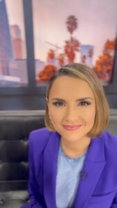 Rachael Leigh Cook Instagram - For the past month I had the pleasure of being the Department Head for future RomCom! I also had the opportunity of working with the lovely @rachaelleighcook Rachel Thank you for letting me paint that pretty face of yours! Featuring Isata Allen’s Magic Hands