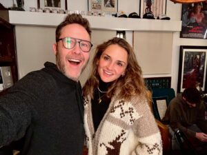 Rachael Leigh Cook Instagram - I had far too much fun (and definitely told some stories I didn’t mean to!) on @themichaelrosenbaum ‘s @insideofyoupodcast - he’s a fantastic host and a total open-book person but also sneaky; you think you’re just hangin out & end up saying alllll the things. 
Damn you, Rosey 😂
Watch or Listen here: (link in bio!) 
#insideofyoupodcast 🌹