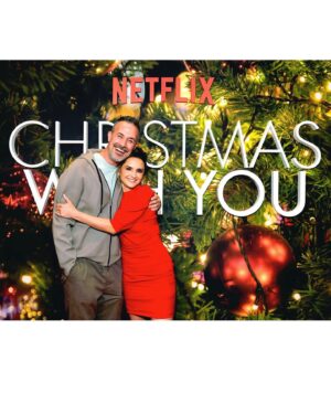 Rachael Leigh Cook Instagram - What a great night, so happy for you my friend! 
Headline: Check anyone who doesn’t love @realfreddieprinze in #christmaswithyou for a pulse.  SO GOOD ⭐️⭐️⭐️⭐️⭐️
Congratulations to the whole team, you smashed it @netflixfilm
❤️🎄🎁