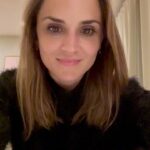 Rachael Leigh Cook Instagram - Second video in a year, I mean who am I? I apologize. I desperately hate feeling like I am “asking“ you guys for money even though technically this is an auction, and it is more than voluntary but I digress. Travis Van Winkle and I made a movie in October called ‘Tis the Season to be Merry”, airing on Hallmark channel December 19(!) and he educated me about the incredible work that he is doing with an organization called @buildon Basically we are doing an auction of virtual gameplay with us to raise money to build a school in Senegal, which sounds like a nearly unattainable task but the folks at @buildon really know how to do this extremely cost effectively, fast and well. If you were at all curious about what the going rate is to play virtual twister with the new weird guy from the show YOU, please click the link above xoxo