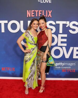 Rachael Leigh Cook Instagram - What an incredible night! 
It was difficult at many points to believe this day would come. Thank you to everyone who turned out to support the movie!!
#atouristsguidetolove is on @netflixfilm April 21st!

💄 @makeupartistmichael 
💇‍♀️ @blondiewoodbeauty 

Dress: @marialuciahohan24
Earrings: @anabelachan
Ring & Bracelet: @kallatijewelry
Fashion Stylist: Amy Lu