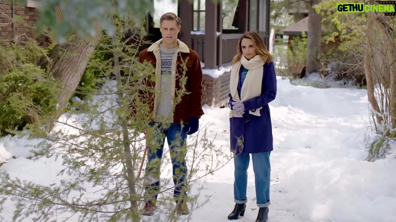 Rachael Leigh Cook Instagram - Excited to share a few more images from Rescuing Christmas premiering tomorrow on @hallmarkmoviesnow !! @ahmedmawasofficial why canβt I find one of us?!halp @emosswilson !!πππ€