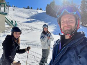Rachael Leigh Cook Instagram - Happy belated national sibling day @benjaminwcook aka Ben, Bean, Bain, Mr Benatelli!! Polls are closed, votes are in and it’s official, you are coolest little brother EVER roll credits