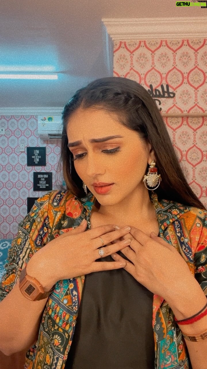 Rachana Mistry - 3.9K Likes - Par bhook se jayada nahi 😋🍽️
.
.
.
#alizeh♥️
#dabangiimulgiiaayireaayi
#BLESSED🙏🏻🧿