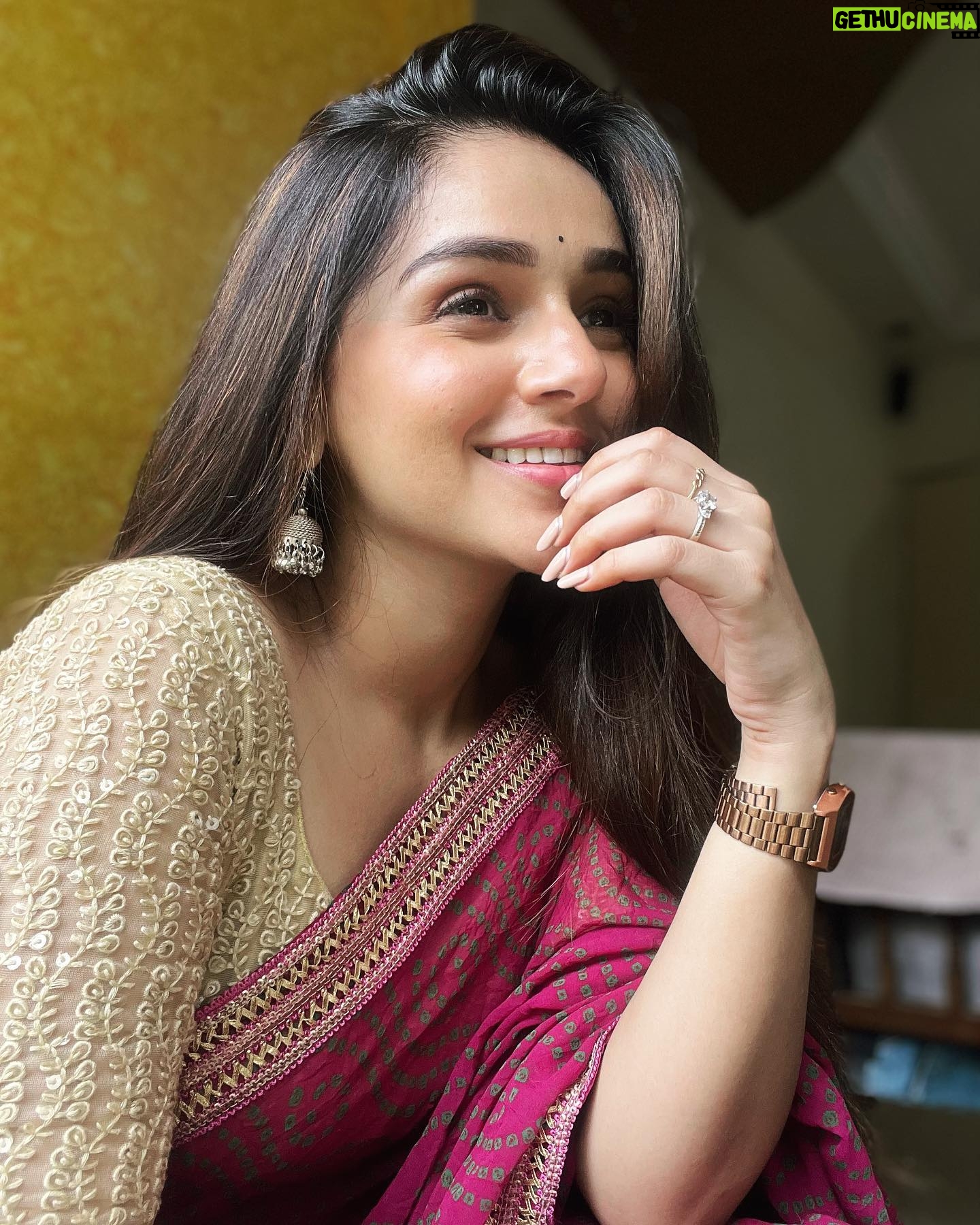 Rachana Mistry - 6.5K Likes - Shayarana! 🌙
.
.
.
#BLESSED🙏🏻🧿