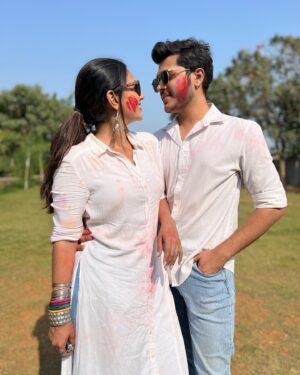 Rachana Mistry Instagram - Happy holi to you & yours from me & mine ❤️🖤
.
.
.
#BLESSED🙏🏻🧿