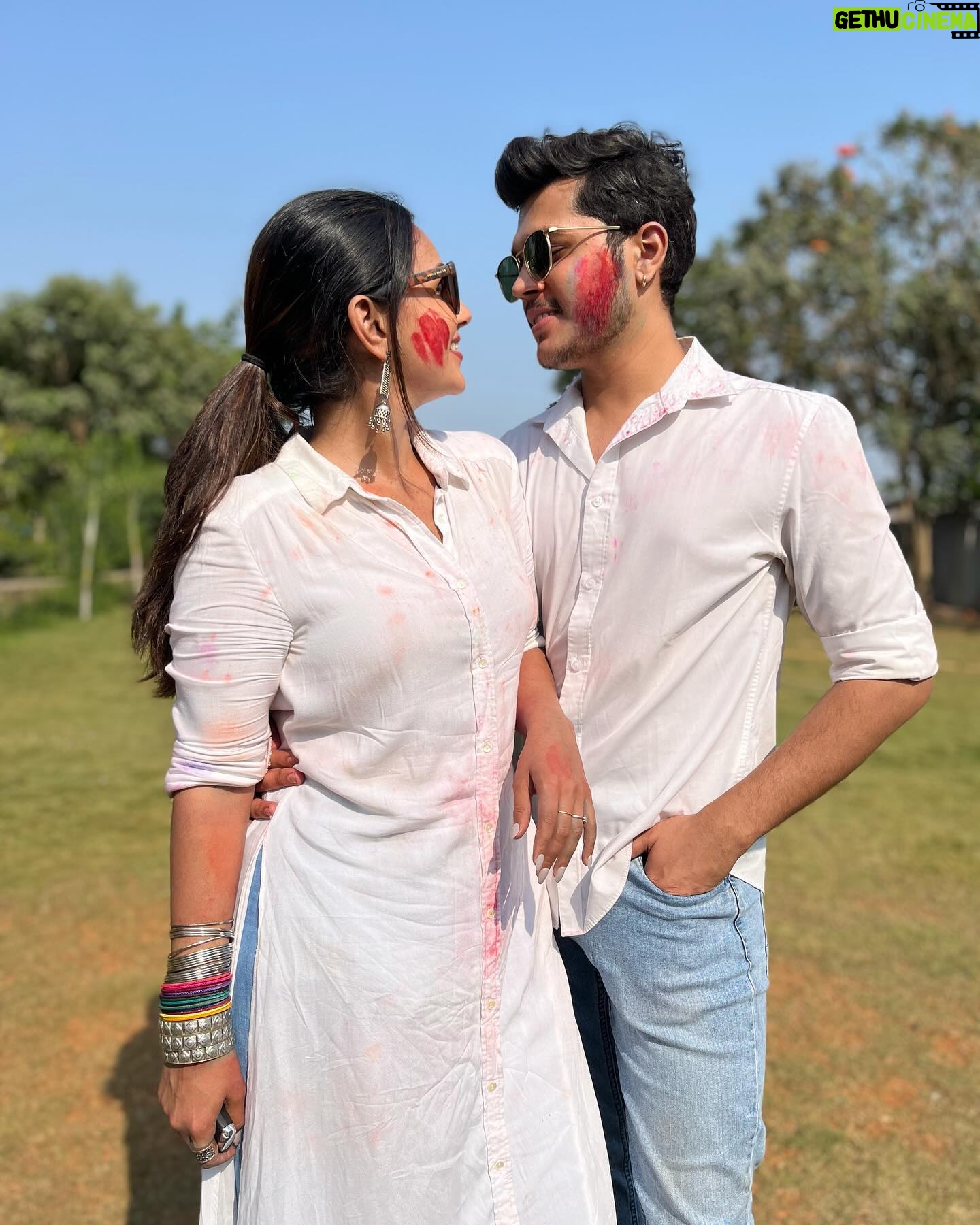 Rachana Mistry - 7K Likes - Happy holi to you & yours from me & mine ❤️🖤
.
.
.
#BLESSED🙏🏻🧿