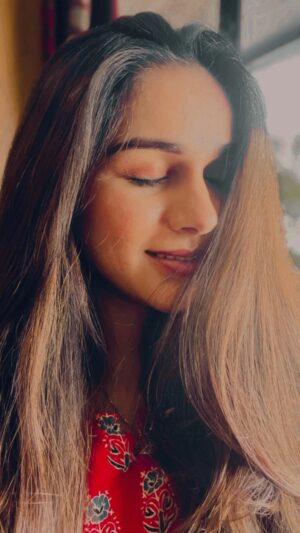 Rachana Mistry Instagram - Heeriye 🫰🏻💋
.
.
.
#BLESSED🙏🏻🧿