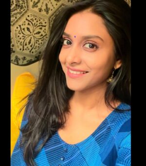 Rachanaa Parulkar Instagram - Something about bindis 💙 #work

#work #indian #bindi #elegance #simple #class #instagram #ınstagood #gratitude