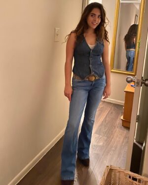 Rachel Bay Jones Instagram - @itsmirandajones as me in the 2000’s.  Who wears it best? (It’s ok I know she does 😍) (moms: save your clothes!) #denimondenim