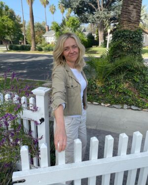 Rachel Bay Jones Instagram - I love my job, but leaving my family never gets easier. If any of you feel me on this, please share your favorite coping strategies below! 🙏🏼 Much appreciated ☀️😊