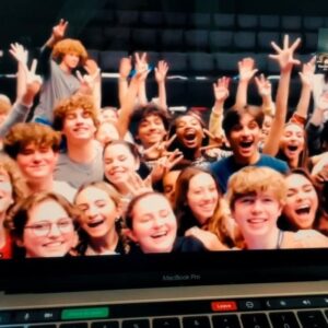 Rachel Bay Jones Instagram - It was so fun meeting the lovely cast of Pippin at
#dreyfoosschoolofthearts !!
💕💕