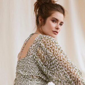 Rachel Shenton Instagram - Casual 🤭 

Photographer: @davidreissphotography 
Stylist: @steph_kelly_stylist 
Makeup : @samcmakeup
Hair : @svenbayerbach 
Skin: @sci_u @aqskinsolutions_uk