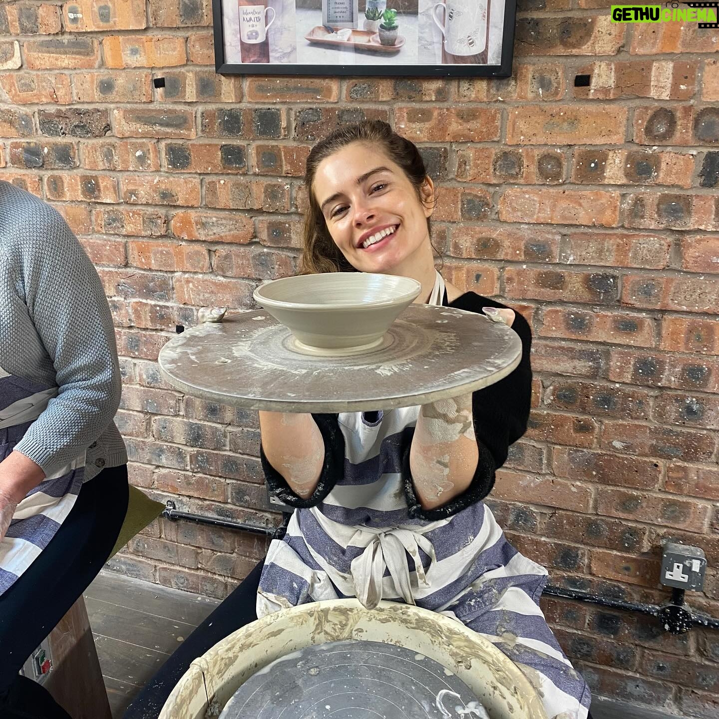 Rachel Shenton - 4.1K Likes - Back to my roots ♥️ Thank you @dimblebyceramics … We had a wheel-y good time 🫖
#notsorry #loveapun #potterymaking #stoke #local #staffordshire #mamma #stokeontrent #meandmummy #meandmumtime