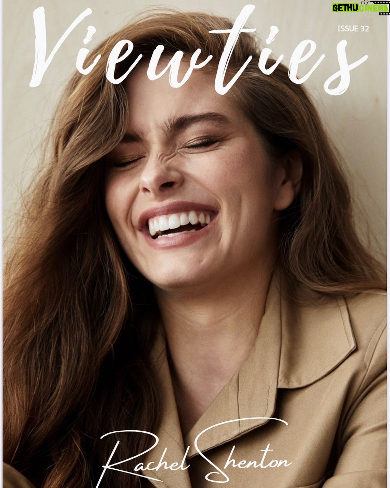Rachel Shenton - 3.6K Likes - Thank you @viewtiesmag ♥️ and the glam squad...
.
Photographer: @davidreissphotography
Stylist: @steph_kelly_stylist
Makeup : @samcmakeup
Hair : @svenbayerbach
Skin: @sci_u @aqskinsolutions_uk