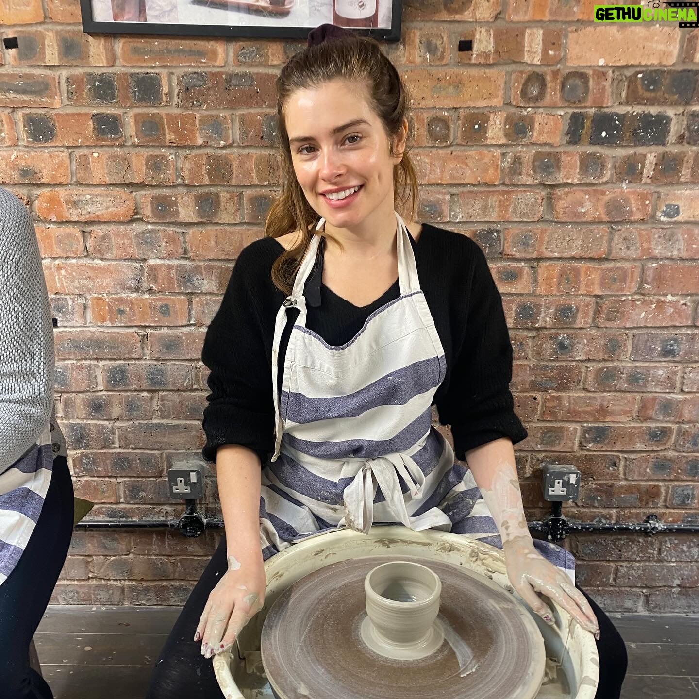 Rachel Shenton - 4.1K Likes - Back to my roots ♥️ Thank you @dimblebyceramics … We had a wheel-y good time 🫖
#notsorry #loveapun #potterymaking #stoke #local #staffordshire #mamma #stokeontrent #meandmummy #meandmumtime