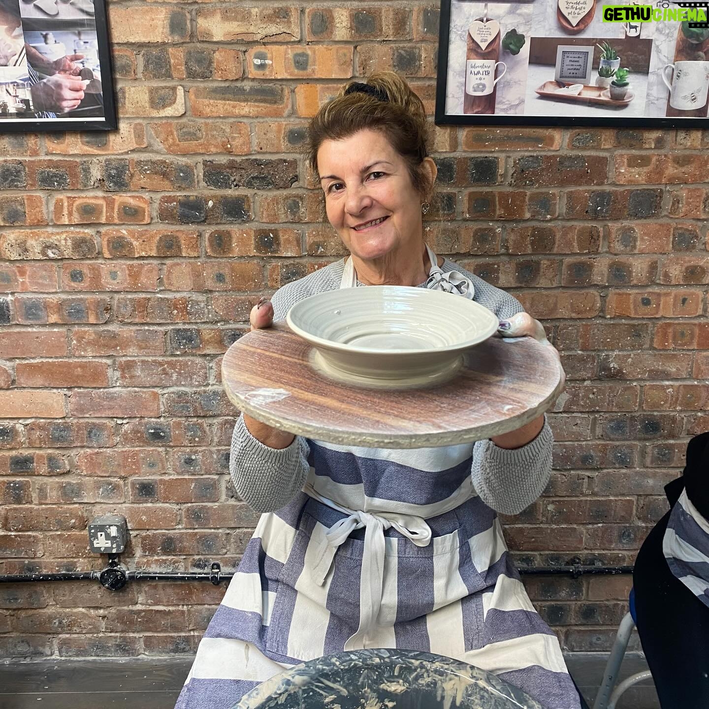 Rachel Shenton - 4.1K Likes - Back to my roots ♥️ Thank you @dimblebyceramics … We had a wheel-y good time 🫖
#notsorry #loveapun #potterymaking #stoke #local #staffordshire #mamma #stokeontrent #meandmummy #meandmumtime