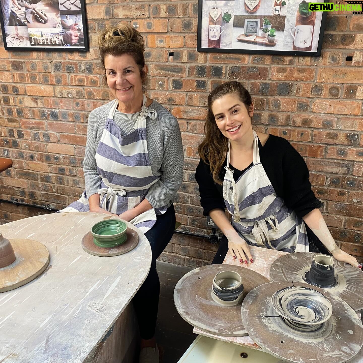 Rachel Shenton - 4.1K Likes - Back to my roots ♥️ Thank you @dimblebyceramics … We had a wheel-y good time 🫖
#notsorry #loveapun #potterymaking #stoke #local #staffordshire #mamma #stokeontrent #meandmummy #meandmumtime