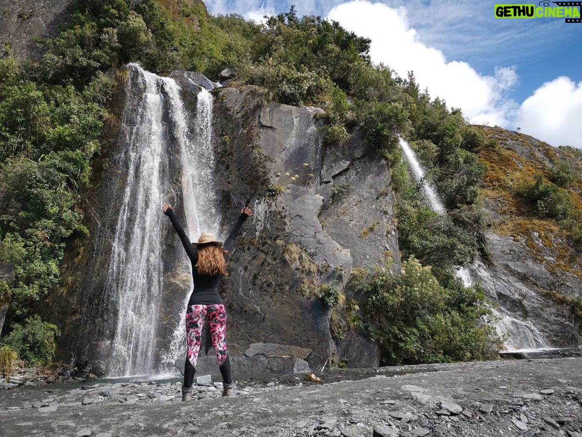 Rachel Shenton - 2.9K Likes - #throwback … I love a trek, I’ve just booked 2 more … it’s been a while! I’d love to do more in the UK too, (ideally in the south) please send recommendations! 🙏🏼
#HikingAdventures #NatureEscape #trekking