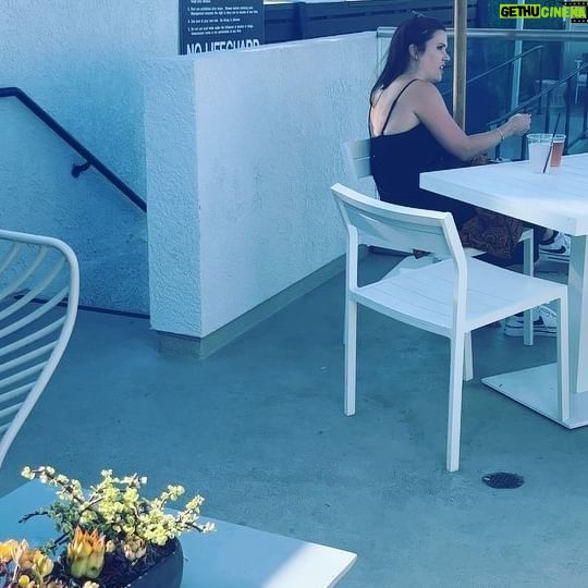 Rachel Shenton - 3.2K Likes - Hell A….having a horrible time 🇺🇸
.
#woliday #TCAS #ACGAS #losangeles #moretofollow