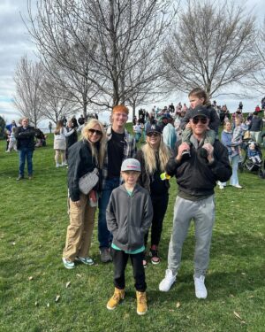 Rachel Van Dyken Instagram - Photo Dump from Easter week/weekend. 
So thankful for family and friends. 
Took around ten days off but getting slowly back on social media, don’t expect miracles though 😂