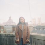Rachel Amanda Instagram – Selamat Hari Film Nasional 🎬🖤🖤 Senang sekali aku bisa jadi siapa saja di dunia iniii ✨✨🤍🤍 Terima kasih kepada semua yang sudah mempercayakan cewek-cewek ini denganku 🙆🏻♀️