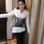 Rachel Amanda Instagram - For “Mata Najwa” talkshow at Pontianak, last Saturday 🖤 Styled by @andrepanaga Crop blazer by @nataliakiantoro Lace Corset & Black pants by @wilsenwillimofficial Accessories by @gelap.ruangjiwa Makeup by @helamakeupartis Hairdo by @poy.hairstylist