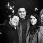 Rachel Bloom Instagram – Please keep giving @renegube Emmys so he can keep coming back to LA and do improv 

(Had a mini #crazyexgirlfriend writer reunion at the @jvthrowbackfriday show)