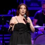 Rachel Bloom Instagram - A belated thank you to @triumphicdhq (aka Robert Smigel) for having me at #nightoftoomanystars last week! #nextforautism