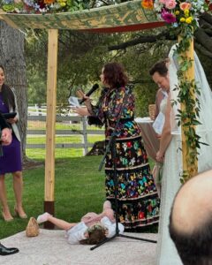 Rachel Bloom Instagram - Parenthood is trying to make a speech at a wedding while your child does gymnastics Thank you to this loon for making me a mom.