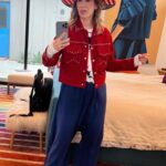 Rachel Bloom Instagram - On @abmck’s birthday, the least we can all do is band together and turn her into the online fashion influencer she was born to be (The last photo is the best one)