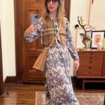 Rachel Bloom Instagram – On @abmck’s birthday, the least we can all do is band together and turn her into the online fashion influencer she was born to be

(The last photo is the best one)