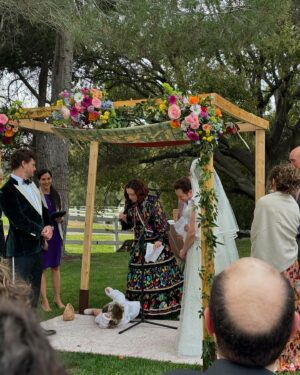 Rachel Bloom Instagram - Parenthood is trying to make a speech at a wedding while your child does gymnastics

Thank you to this loon for making me a mom.