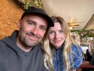 Rachel Hurd-Wood Instagram - One of me and Russ’s early dates took place in C&S Coffee Shop, a cosy diner near Joshua Tree. 
Today, nearly six years later, we went back with our two kids 💗 

And the chilli was just as delicious as I’d remembered.