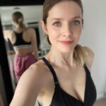 Rachel Hurd-Wood Instagram - 🤳🏻 I took this pic a couple of weeks ago with the intention of posting it along with a positive message. Since then, with the whole Omicron of it all, I’ve just been hunkering down and being a social media creeper, doing lots of browsing of all my fave clothes brands to distract from the background hum of covid worry. 🎊 We had lots of pre and post Christmas plans for travel and socialising but have decided to postpone everything until things have settled again. It’s just everywhere, isn’t it!? 🦷 Meanwhile Stella’s getting her two front teeth just in time for Christmas (spare a thought for nursing mums of teething babies) and has a new habit of needing to claw my face (and gums!?) while falling asleep. Anyone else had that? I’m wearing a fantastic @bravadodesigns nursing bra (gifted), perfect for feeding and feeling comfy and supported ☺️ when not getting bitten or clawed…