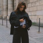 Rachel Legrain-Trapani Instagram – Ce look que vous avez adoré & un nouveau petit pote sur la quatrième photo 🖤 venez me dire en commentaire votre photo préférée #paris