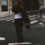 Rachel Legrain-Trapani Instagram – Ce look que vous avez adoré & un nouveau petit pote sur la quatrième photo 🖤 venez me dire en commentaire votre photo préférée #paris