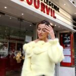 Rachel Legrain-Trapani Instagram – Vais-je survivre à cette semaine de fou? 😂 Ce week end c’est ma première au théâtre! Je ressens un mélange d’excitation et de peur… 🙈 c’est quoi vos tips pour destresser ?