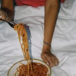 Rachel Legrain-Trapani Instagram - Fière de mes origines italiennes , baci & spaghetti ça pourrait être carrément ma philosophie 🇮🇹🍝 Et vous vous avez des origines? (pour les puristes on voit bien que ce sont des linguine ahaha mais il n’y avait que ça au room service) #pastalovers