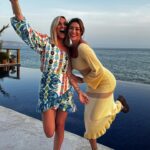 Rachel Legrain-Trapani Instagram – Dernière soirée de l’EVJF de ma @rachelstyliste 💕🌊
Pour les mariés et futurs mariés vous êtes partis où pour votre EVJF/H???