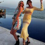 Rachel Legrain-Trapani Instagram – Dernière soirée de l’EVJF de ma @rachelstyliste 💕🌊
Pour les mariés et futurs mariés vous êtes partis où pour votre EVJF/H???