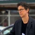 Rachel Maddow Instagram - After spending the morning in the courtroom for opening statements in Donald Trump's criminal trial in New York, Rachel braved the media jungle outside the courthouse. Rachel shares her impressions of the day and the case coming up in special coverage next hour! Thanks to @vaughn_hillyard for the photos!