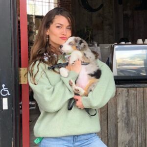 Rachel Matthews Instagram - Happy 1st Birthday Stella!You’re my everything (shits n all) Love you so much baby girl 🐶🥓🎂🍺
