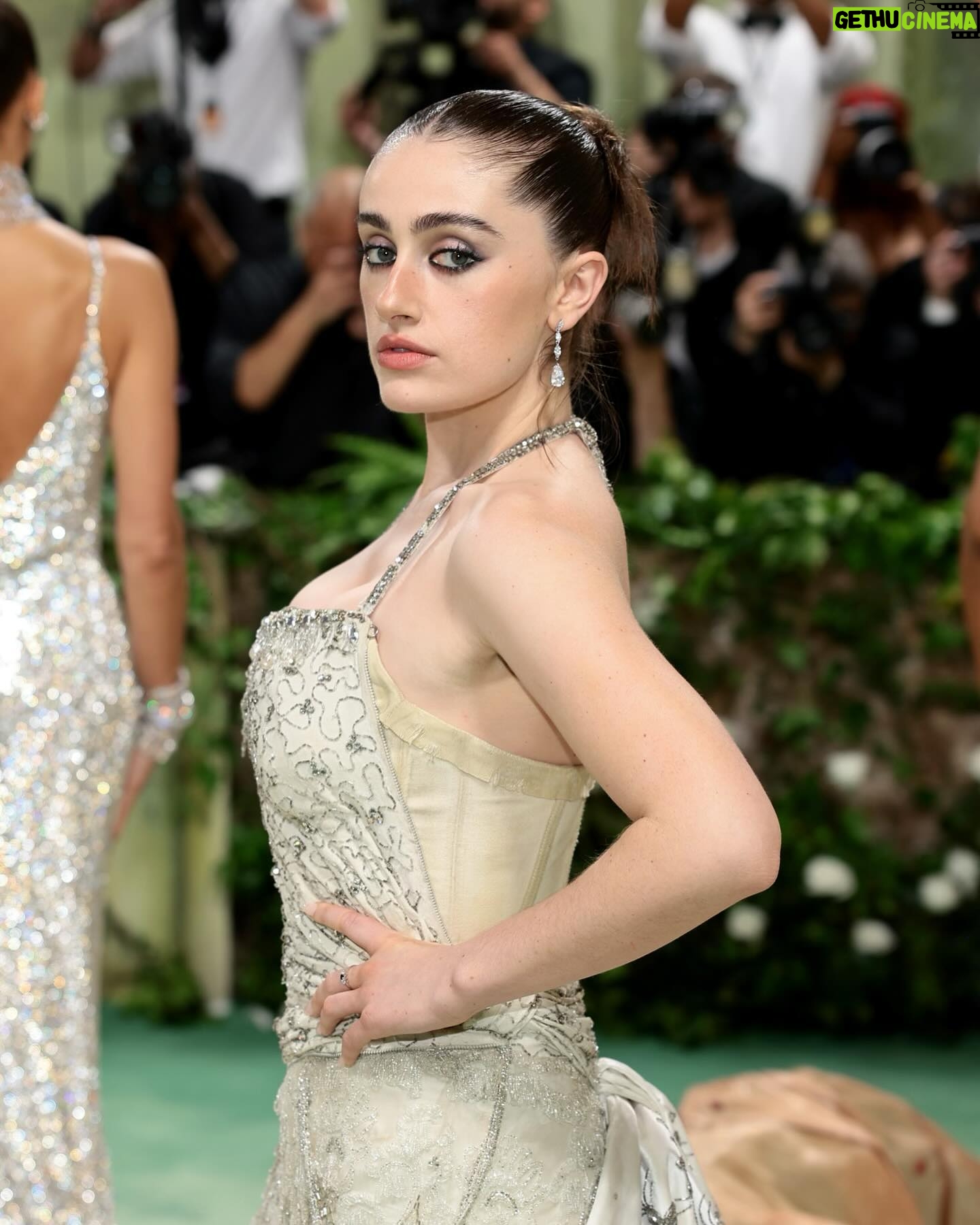 Rachel Sennott - 147.7K Likes - Baby’s first met 🤍🕊️ thank you @voguemagazine and @balenciaga for having me