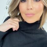 Rachel Stevens Instagram - Hey all❤️ Have you been sticking to your 2024 goals? One of my goals is to continue to eat a varied and balanced diet to support my gut health. This chia pudding recipe as part of @activiauk’s ‘Good Gut Guide’ with myself and the lovely @drzoewilliams is a delicious and easy way to start the day to support gut health first thing in the morning to help stay on track with your 2024 goals! #TheGoodGutGuide #Activia #Ad