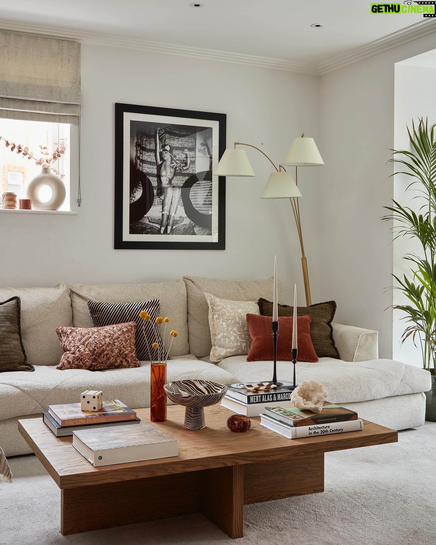 Rachel Stevens Instagram - As you know I love interiors so wanted to do a little reveal of my new living room which I’m obsessed with! I’m currently renting, whilst I look for my next house and wanted to put a bit of effort in to make it feel like home, but not spend a fortune at the same time I needed help to bring my vision to life! I found the brilliant @finch_interior_design on insta through the lovely @pollyvsayer and messaged her to see if she’d be up for styling my home. Nicola brought so much design expertise🙌🏻 I made it extra hard for her as she had to work with an existing huge sofa and wasn’t allowed to touch the walls or floor… Have a flick through to see what she’s come up with One of my favourite pieces is the large coffee table, which Nicola designed for me..as I do love a coffee table book! I could not be happier. I hope you love it too and it inspires those of you renting that you can do a lot even with a rental to make it feel like home🫶🏻