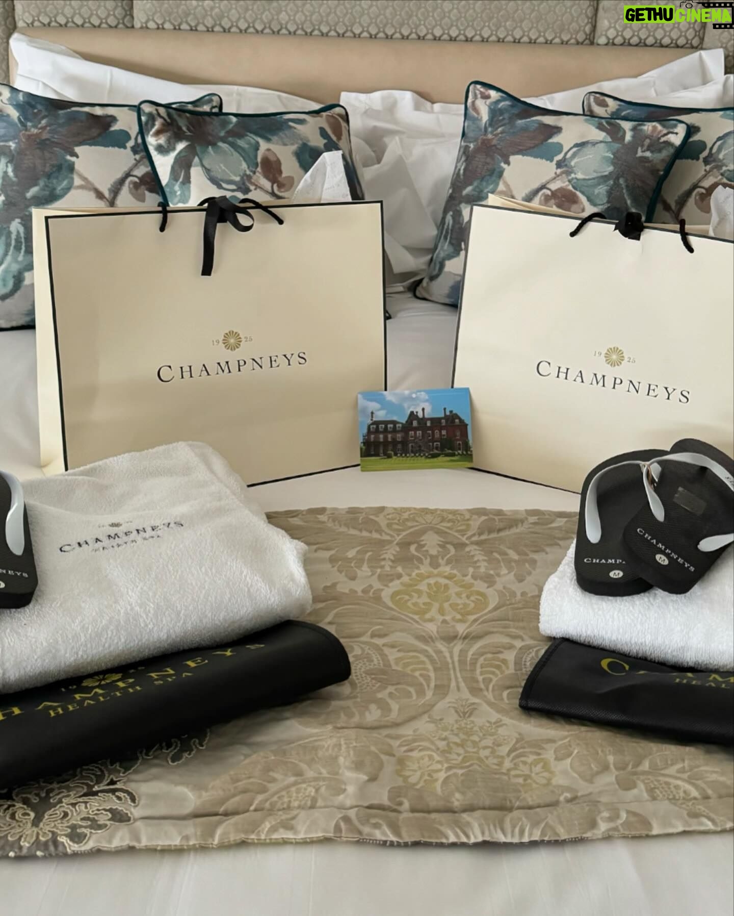 Rachel Stevens Instagram - Had some very much needed R&R and 24 hours off my phone and away from the hustle and bustle thanks to a lovely invite to @champneysspas ππ»I was also invited to try out the emface treatment so will keep you posted on what I thought of itππ» my stay was so so lovely Thank you for taking such care of me ππ» I walked around in my robe most of the day and indulged in some gorgeous relaxing treatments and it was just what I needed and I came away floating βοΈππ»will definitely be back again soon Gifted stay and treatment