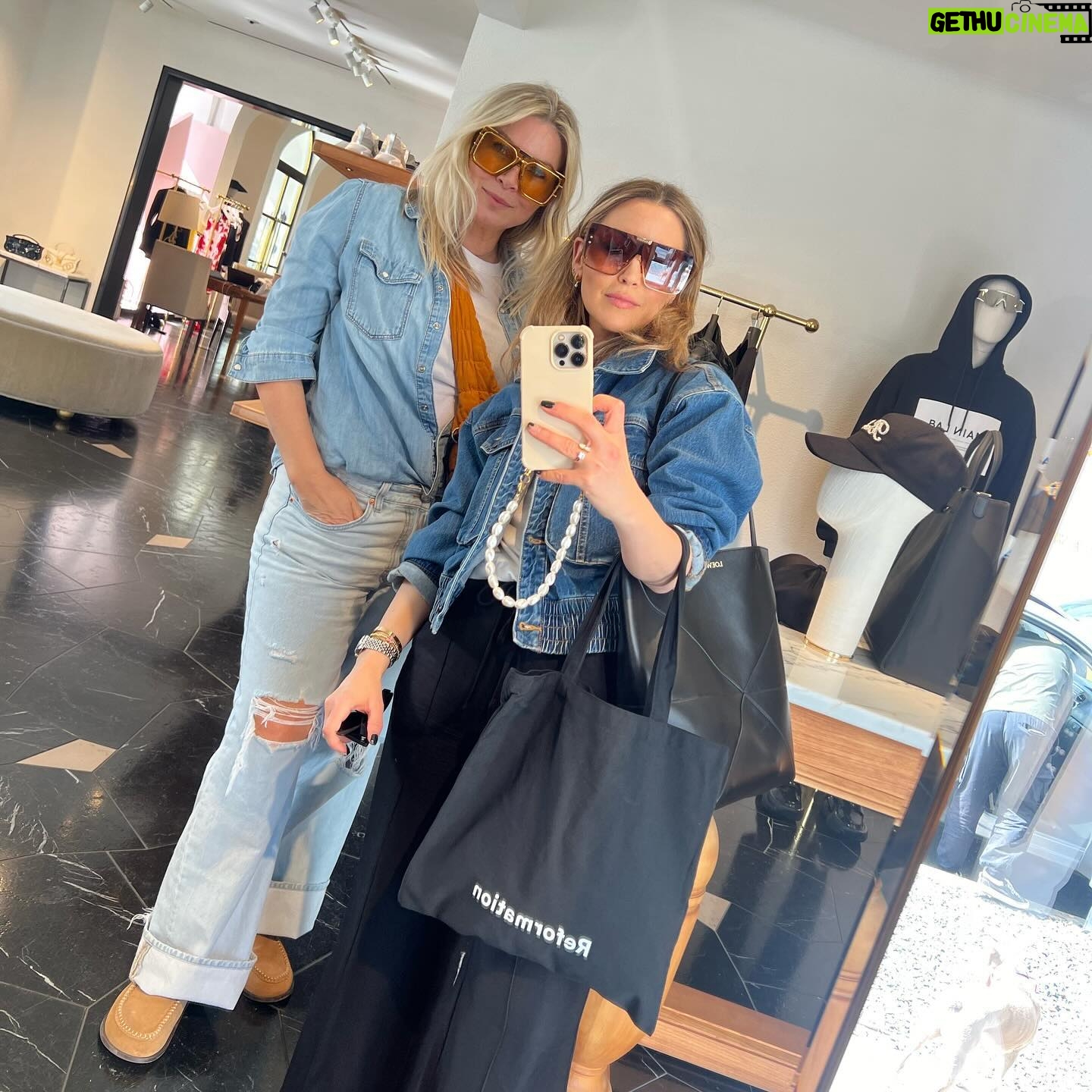 Rachel Stevens Instagram - Fun shopping day in LA with my girl @malincolemanmakeup 🫶🏻